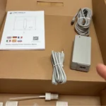 Notice multilingue avec français et adaptateur secteur du Liectroux G9